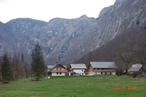 Okrog Bohinjskega jezera