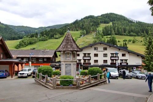 Bad-Kleinkirchheim-smucarski-center