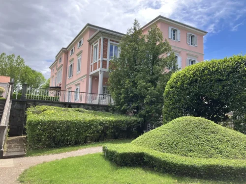 Nekoc-vila-danes-obcina