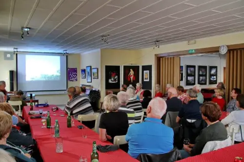 Veliko-se-nas-je-zbralo