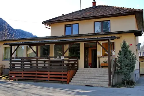 DU JAVORNIK - KOROŠKA BELA NEKOČ IN DANES